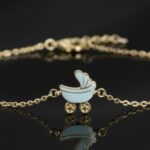 Little Carriage Bracelet - Image 2